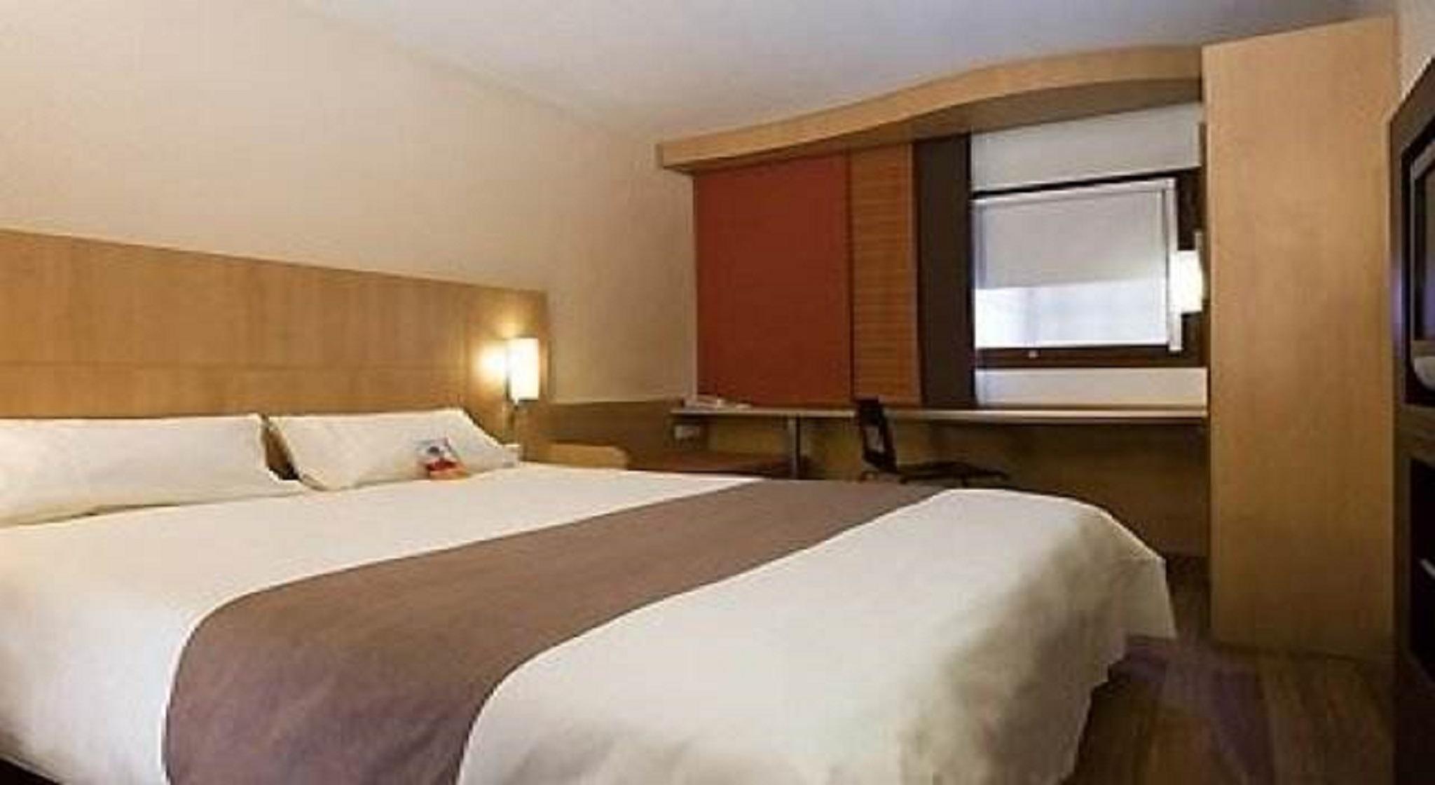 Ibis Qingdao Ningxia Road Hotel Екстериор снимка