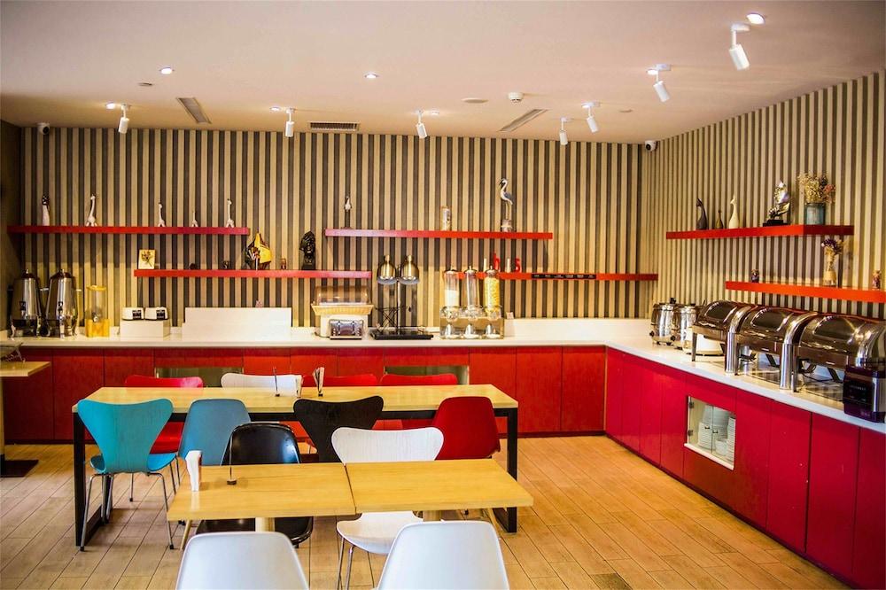 Ibis Qingdao Ningxia Road Hotel Екстериор снимка