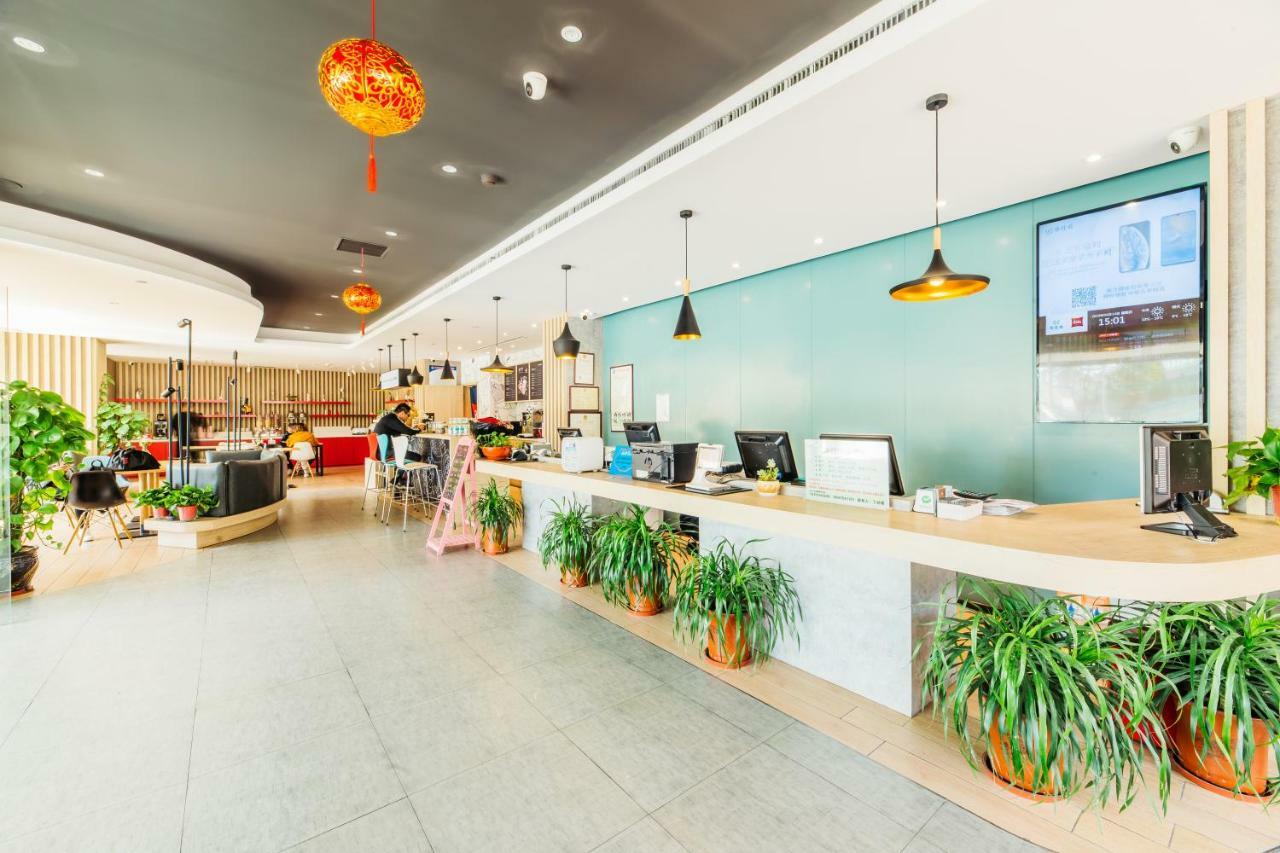 Ibis Qingdao Ningxia Road Hotel Екстериор снимка