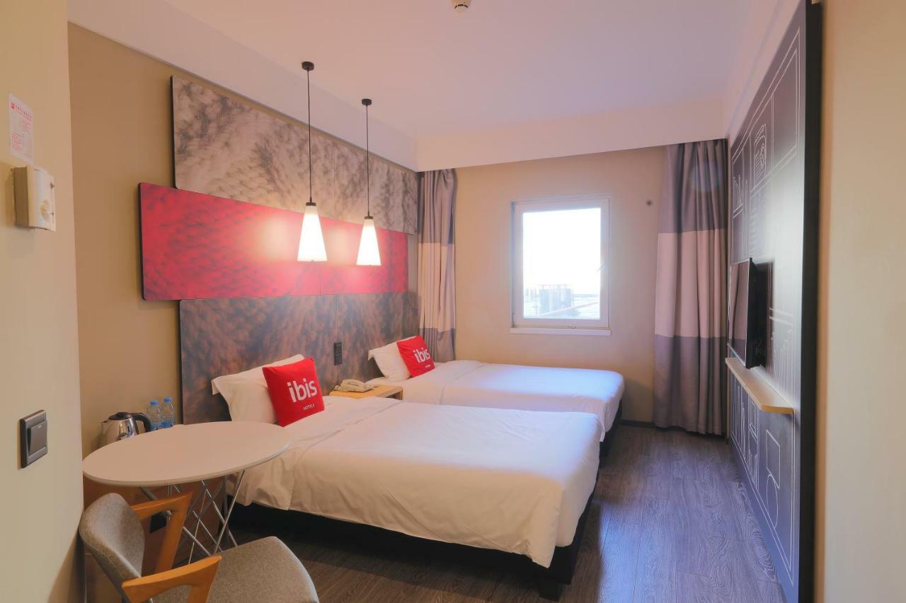 Ibis Qingdao Ningxia Road Hotel Екстериор снимка