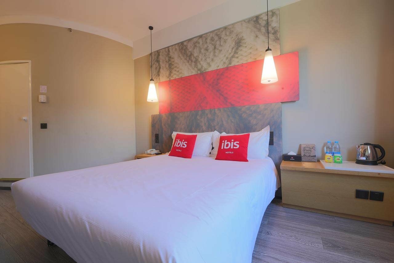 Ibis Qingdao Ningxia Road Hotel Екстериор снимка