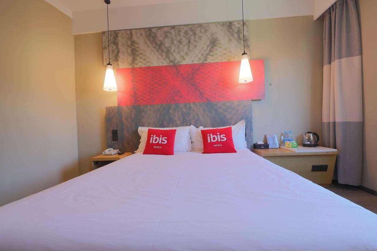 Ibis Qingdao Ningxia Road Hotel Екстериор снимка